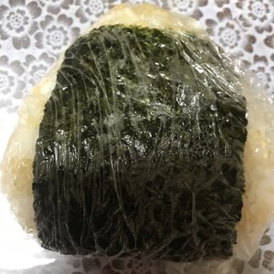 お弁当に！余った酢飯で納豆巻き風おむすび♪